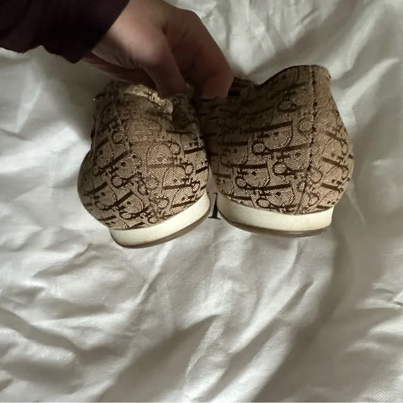 Dior Logo Flats - Picture 6 of 9